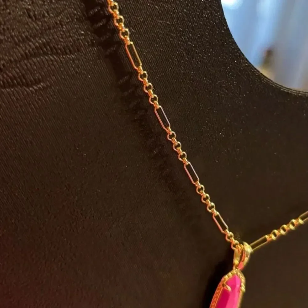 NWOT Kendra Scott Eva Magenta Frances Genuine Agate Pendant Necklace 14k Gold